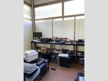 Immobile commerciale in Vendita a Arcola, zona Ressora, 80'000€, 88 m²