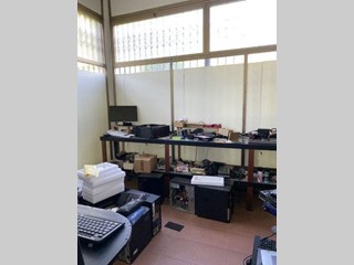 Immobile commerciale in Vendita a Arcola, zona Ressora, 80'000€, 88 m²