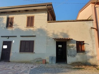 Casa Indipendente in Vendita a Pescia, zona Castellare, 103'000€, 82 m², arredato