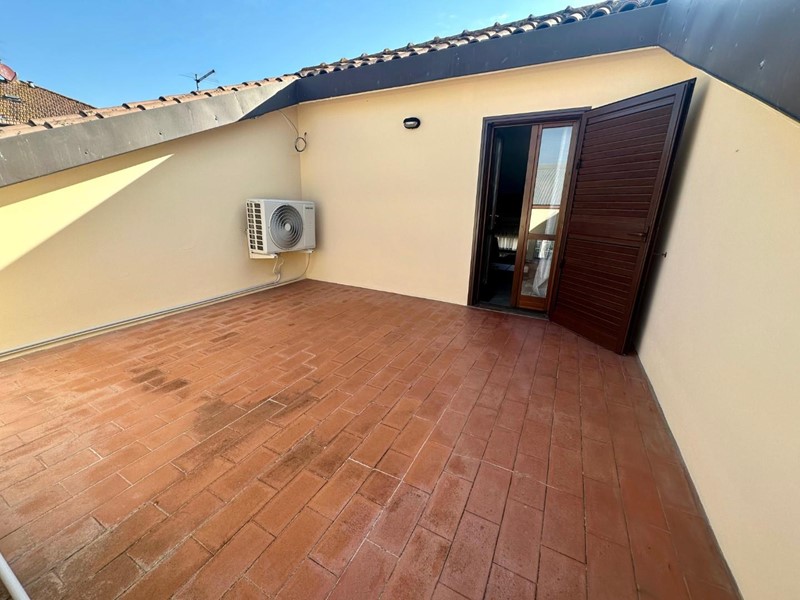 Villetta a schiera in Vendita a Porcari, 395'000€, 136 m², con Box