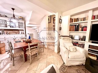 Villetta a schiera in Vendita a Pietrasanta, 400'000&euro;, 90 m²