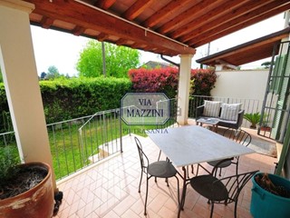 Villetta a schiera in Vendita a Pietrasanta, 600'000€, 240 m²