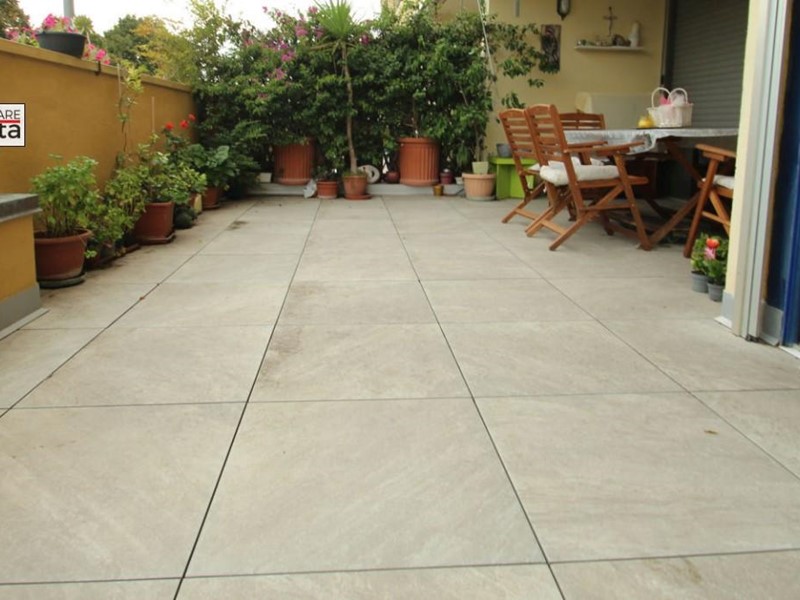 Appartamento in Vendita a Lucca, zona San Vito, 185'000€, 109 m², con Box