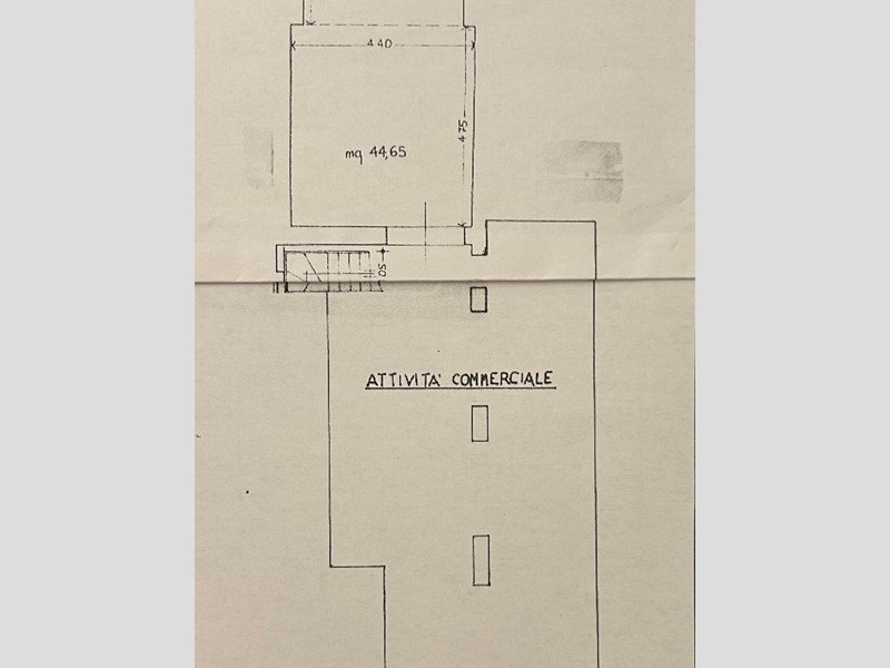 Negozio in Affitto a Empoli, 3'300&euro;, 240 m²