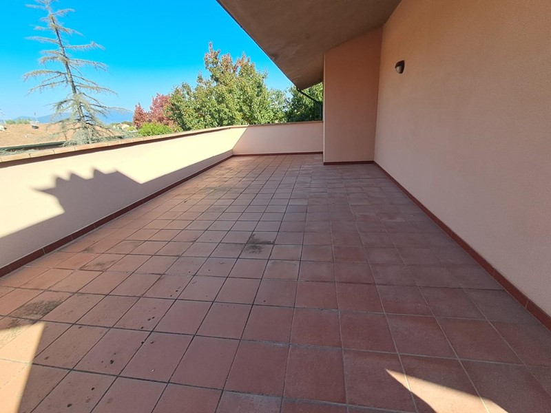 Attico in Vendita a Ponsacco, 285'000€, 265 m², con Box