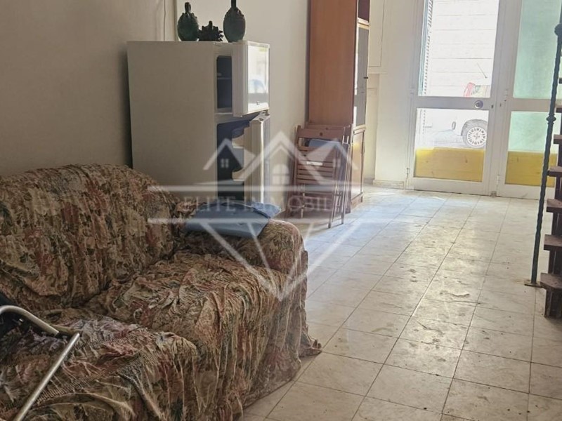 Casa Indipendente in Vendita a Carrara, zona Marina di Carrara, 100'000€, 53 m², arredato
