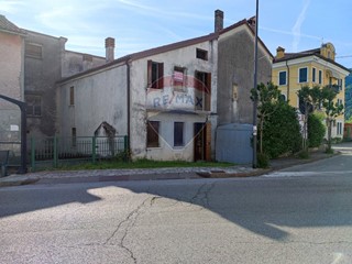 Casa Semi Indipendente in Vendita a Setteville, 20'000€, 90 m²