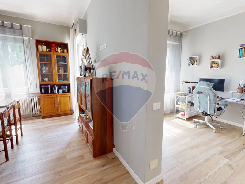 Appartamento in Vendita a Alessandria, 165'000€, 151 m²