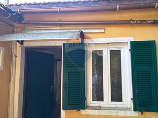 Appartamento in Vendita a Bargagli, 60'000€, 85 m²