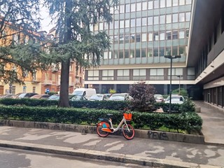 Magazzino in Vendita a Torino, 30'000€, 17 m²