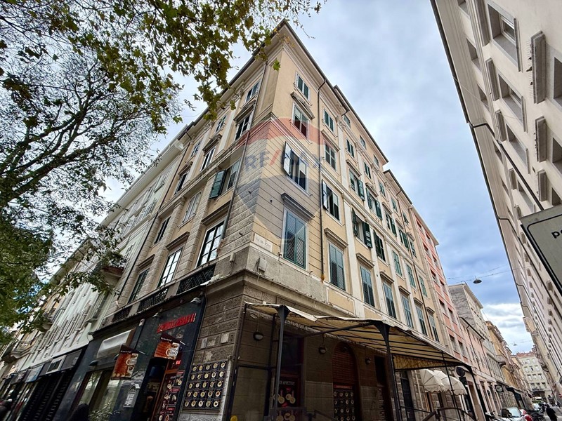 Trilocale in Vendita a Trieste, 169'000€, 80 m²