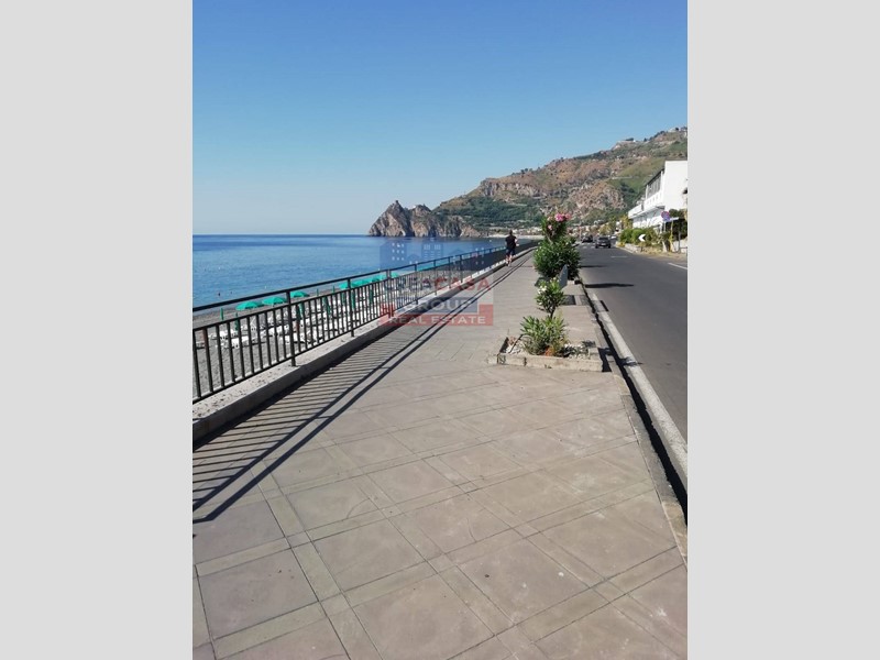 Bilocale in Vendita a Sant'Alessio Siculo, 73'000€, 42 m²