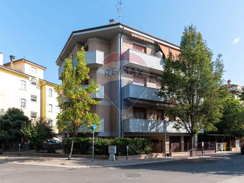 Appartamento in Vendita a Senigallia, 290'000€, 100 m²