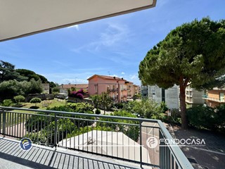 Trilocale in Vendita a Pietra Ligure, 250'000&euro;, 68 m²