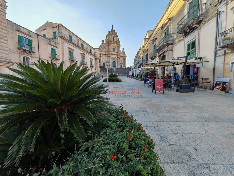 Attività commerciale in Vendita a Ragusa, 218'000&euro;, 60 m²