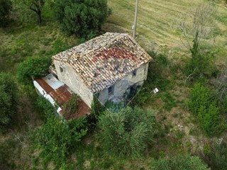 Rustico in Vendita a Cingoli, 23'700&euro;, 155 m²