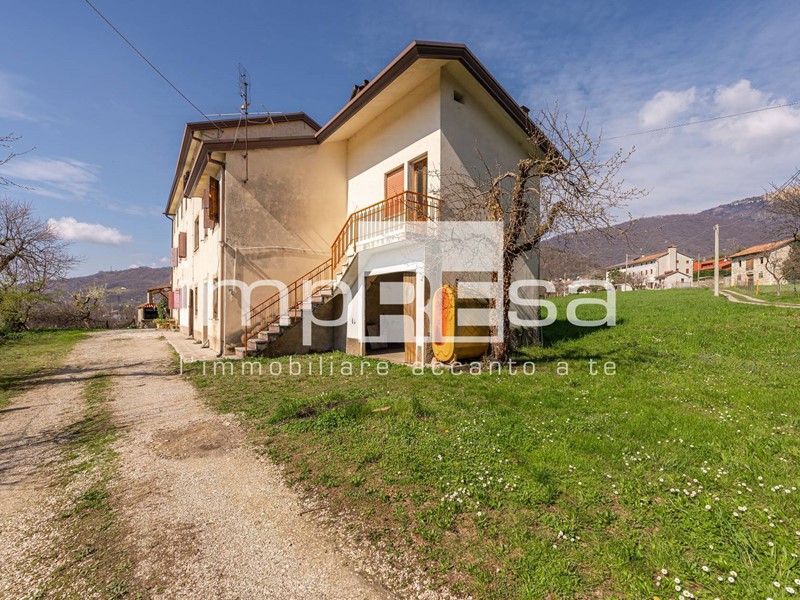 Rustico in Vendita a Fregona, 42'000€, 150 m²