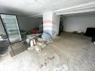 Monolocale in Vendita a Genova, 45'000€, 65 m²