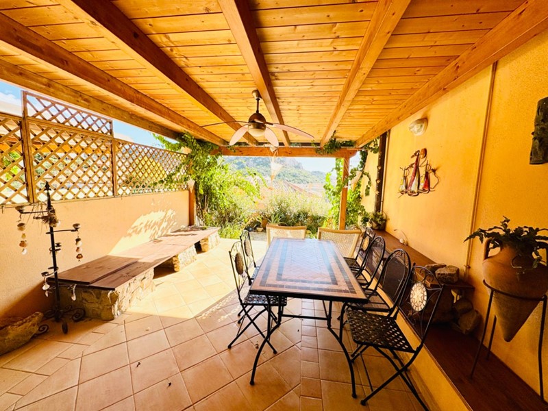 Bilocale in Vendita a La Maddalena, 220'000€, 56 m²