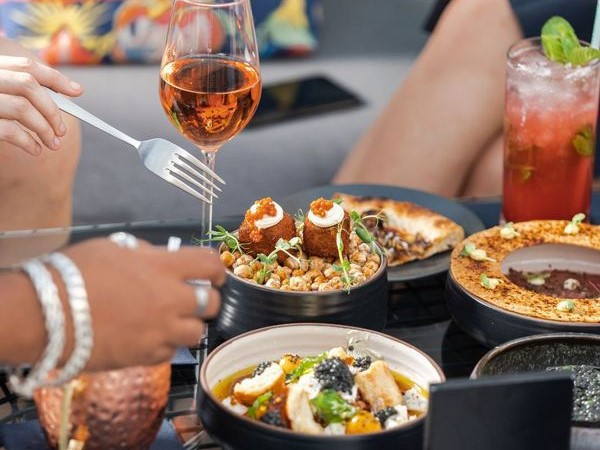 Attività commerciale in Vendita a Rivalta di Torino, 100 m²