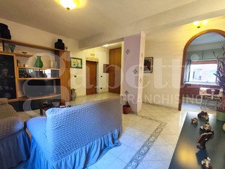 Trilocale in Vendita a Portici, 190'000€, 103 m²