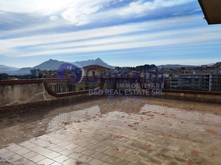 Appartamento in Vendita a Bagheria, 130'000€, 152 m²