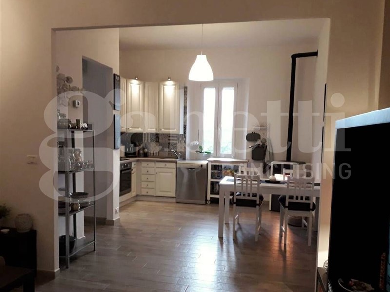 Trilocale in Vendita a Massa Marittima, 84'000€, 79 m²