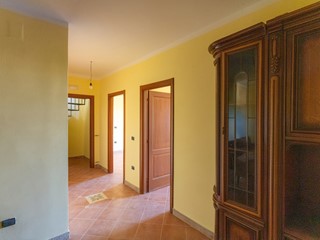 Trilocale in Vendita a Trentinara, 90'000&euro;, 75 m²