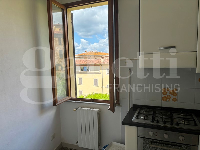 Appartamento in Vendita a Massa Marittima, 128'000€, 90 m², arredato