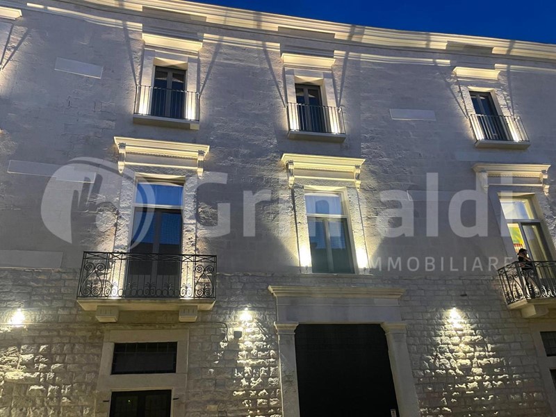 Bilocale in Affitto a Trani, 550€, 47 m², arredato