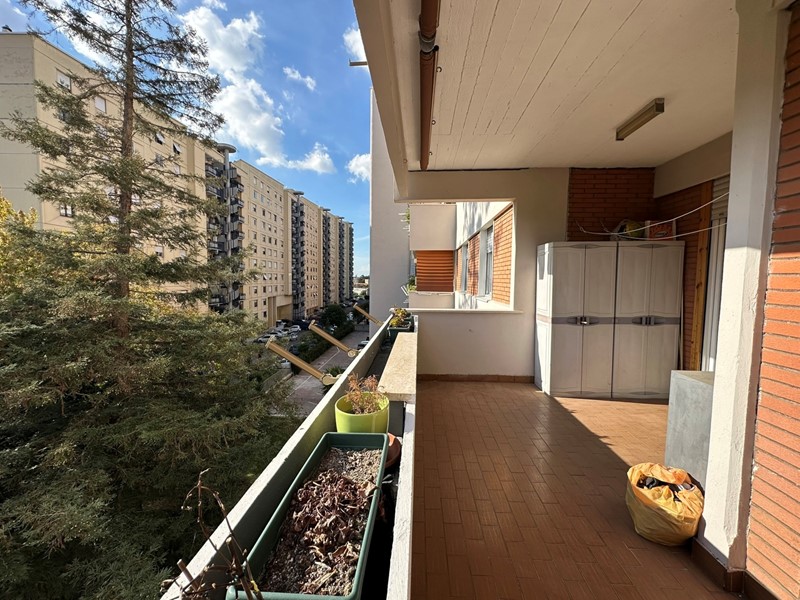 Trilocale in Vendita a Roma, 285'000&euro;, 96 m²