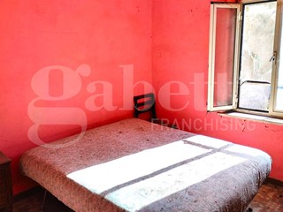 Casa Indipendente in Vendita a Avezzano, 55'000€, 85 m²