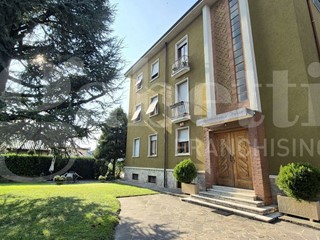 Quadrilocale in Vendita a Piacenza, 230'000€, 170 m²