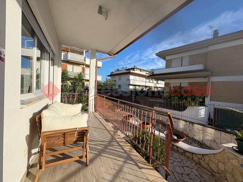 Villetta a schiera in Vendita a Terracina, 750'000€, 160 m², arredato