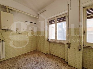 Appartamento in Vendita a Ragusa, 64'000€, 130 m²