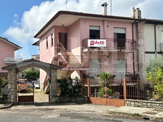 Trilocale in Vendita a Norma, 115'000€, 110 m², con Box