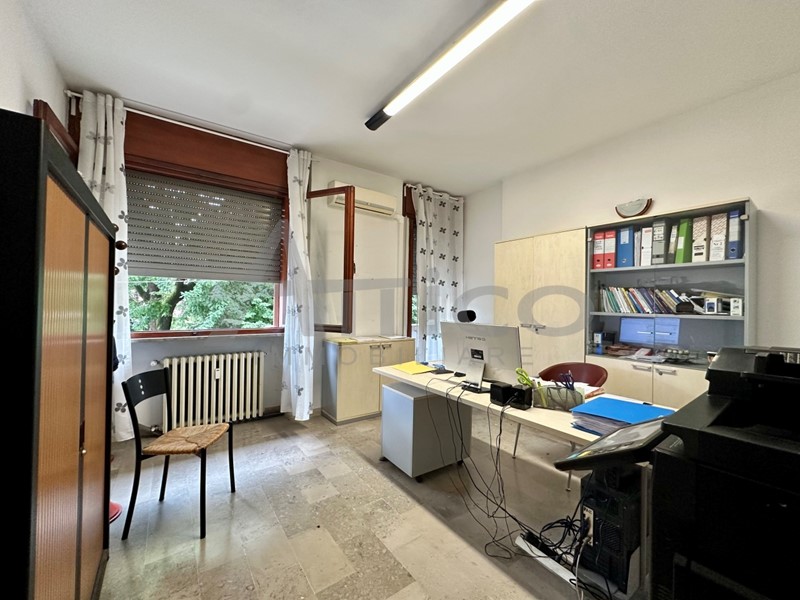 Trilocale in Vendita a Rovigo, zona Centro cittÃ, 65'000€, 65 m²