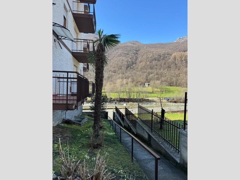 Bilocale in Vendita a Cantoira, 36'000&euro;, 50 m², arredato