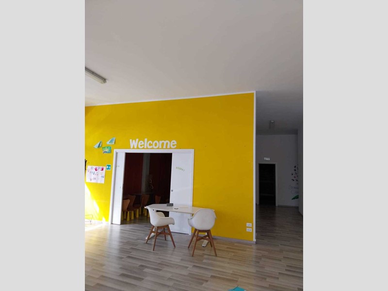 Immobile commerciale in Affitto a Savona, 1'800€, 250 m², arredato