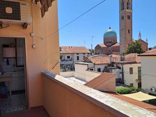 Appartamento in Vendita a Padova, zona San Antonino, 170'000€, 140 m²