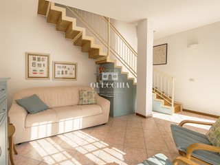 Trilocale in Vendita a Moniga del Garda, 235'000€, 70 m², arredato