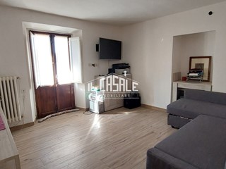 Casa Indipendente in Vendita a Rufina, zona Rufina, 160'000€, 100 m²