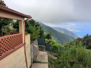 Casa Indipendente in Vendita a Scilla, zona Melia, 160'000€, 320 m²