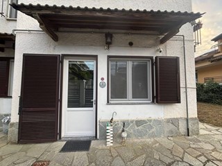 Trilocale in Vendita a Castiglione Torinese, zona COLLINA, 125'000€, 70 m²