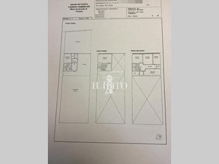 Capannone in Vendita a Campi Bisenzio, 650'000€, 440 m²