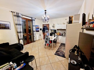 Trilocale in Vendita a Campi Bisenzio, zona San Lorenzo, 270'000€, 68 m², arredato