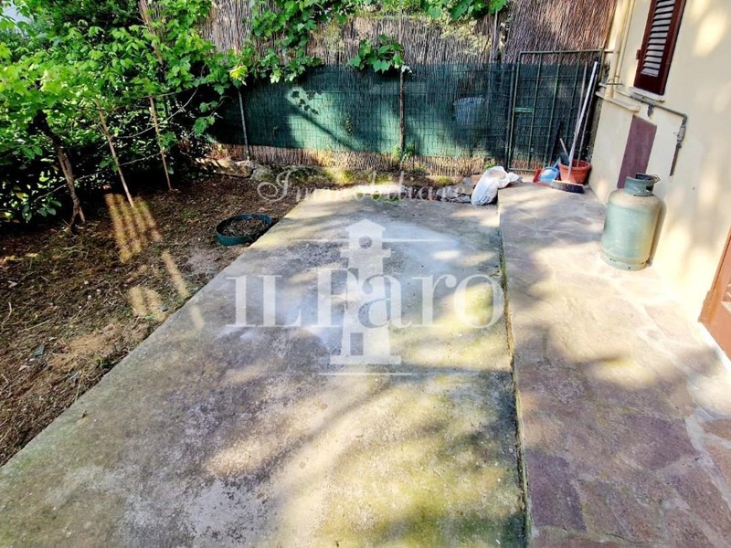 Casa Indipendente in Vendita a Signa, 340'000€, 119 m², con Box