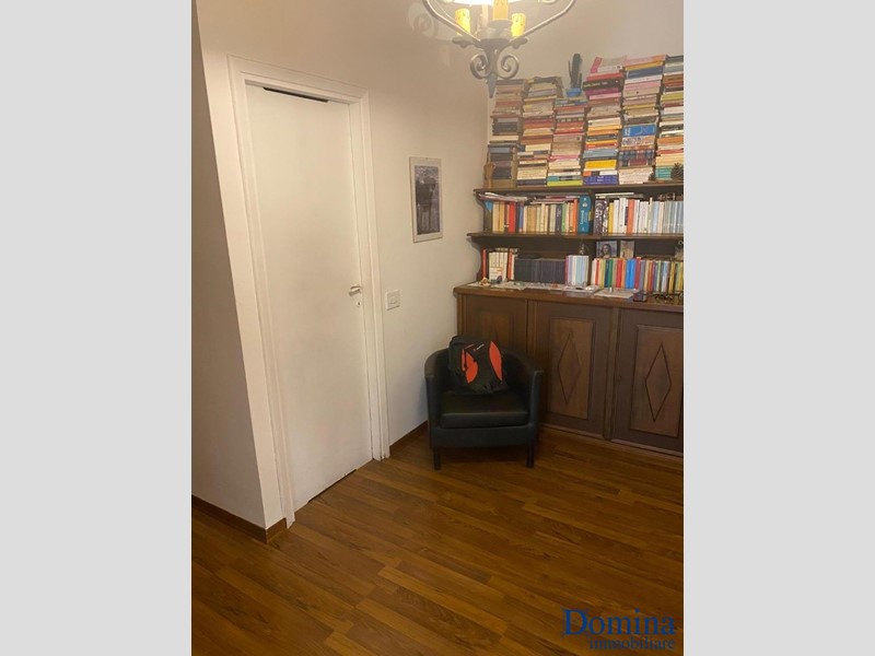 Quadrilocale in Vendita a Massa, 250'000€, 110 m²