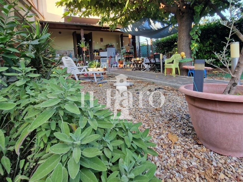 Trilocale in Vendita a Signa, zona Sant'Angelo a Lecore, 229'000€, 82 m²