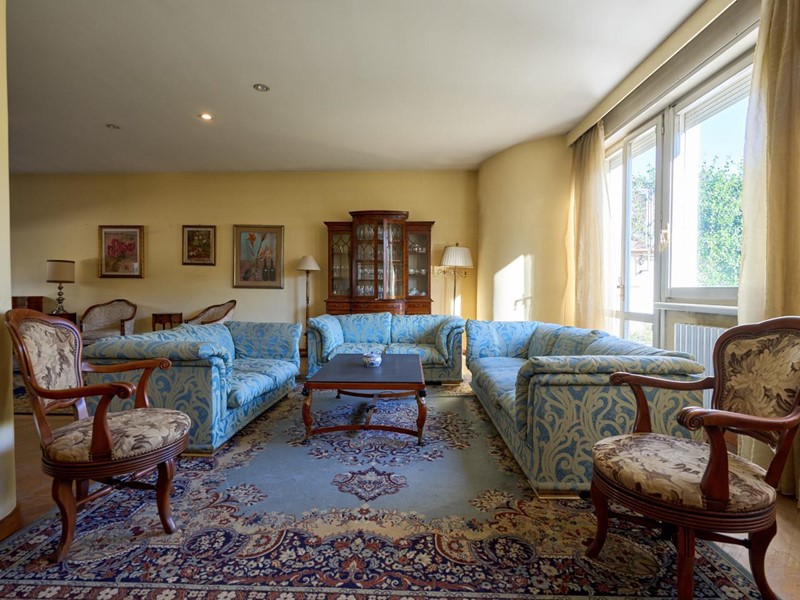 Casa Indipendente in Vendita a Empoli, 10'000€, 380 m²